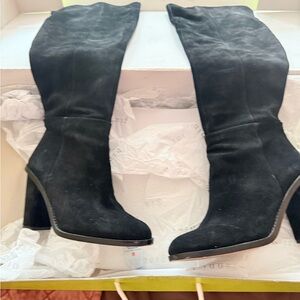 Elegant Black Women's Knee-High Boots
